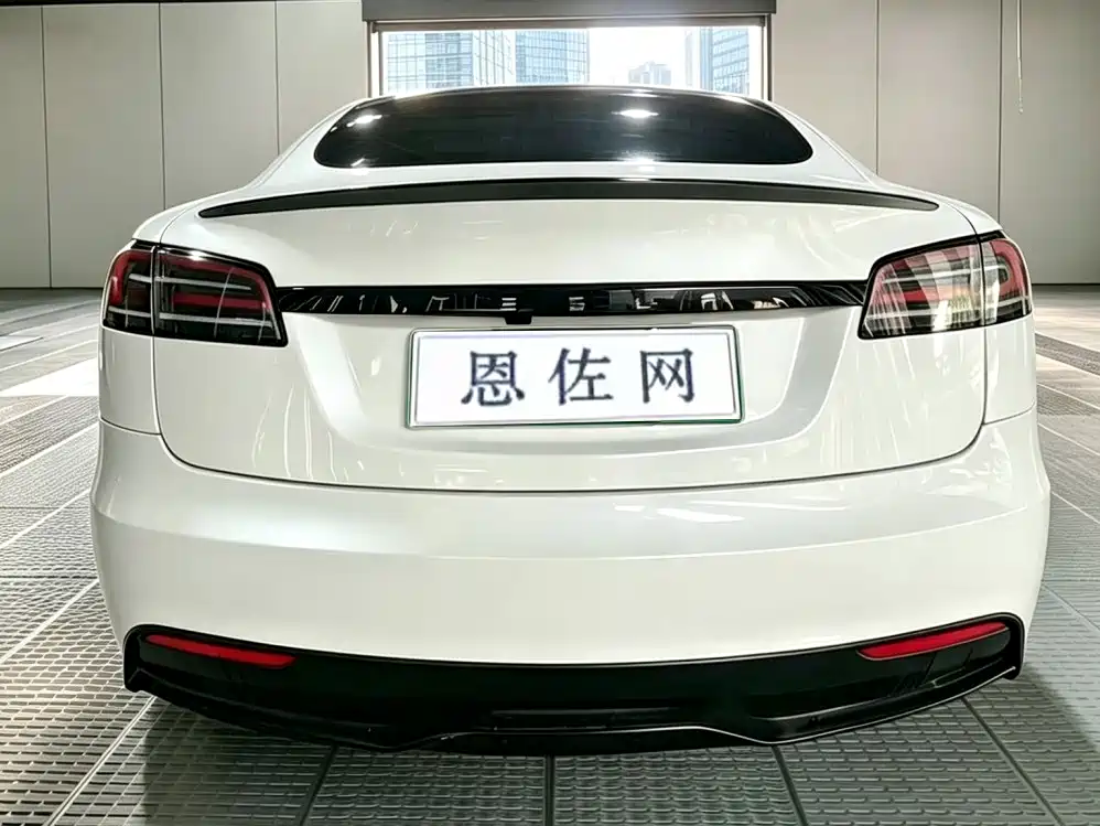 Tesla Model S — фото 8