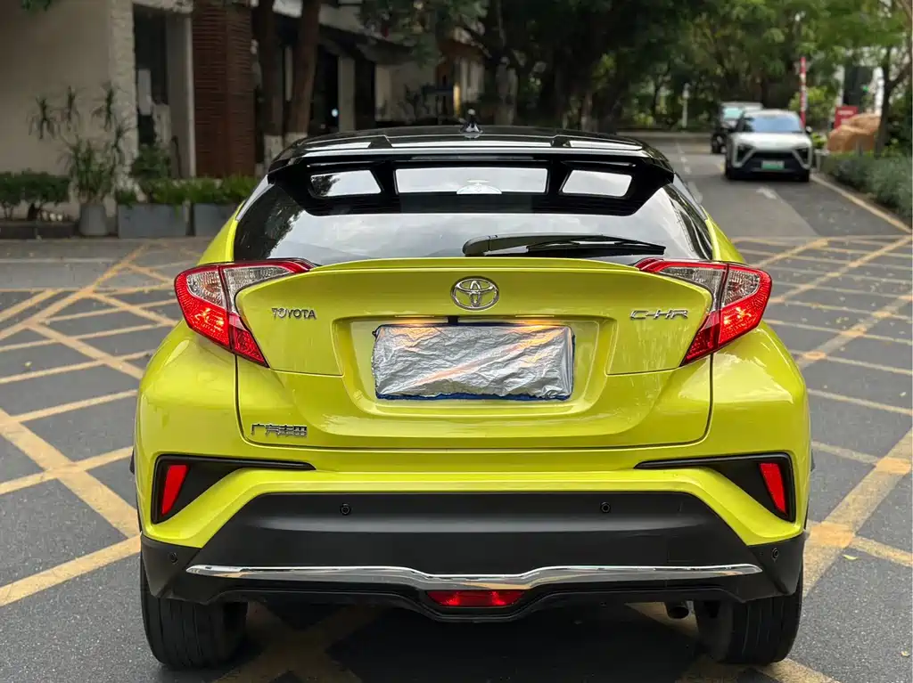 Toyota C-HR — фото 5