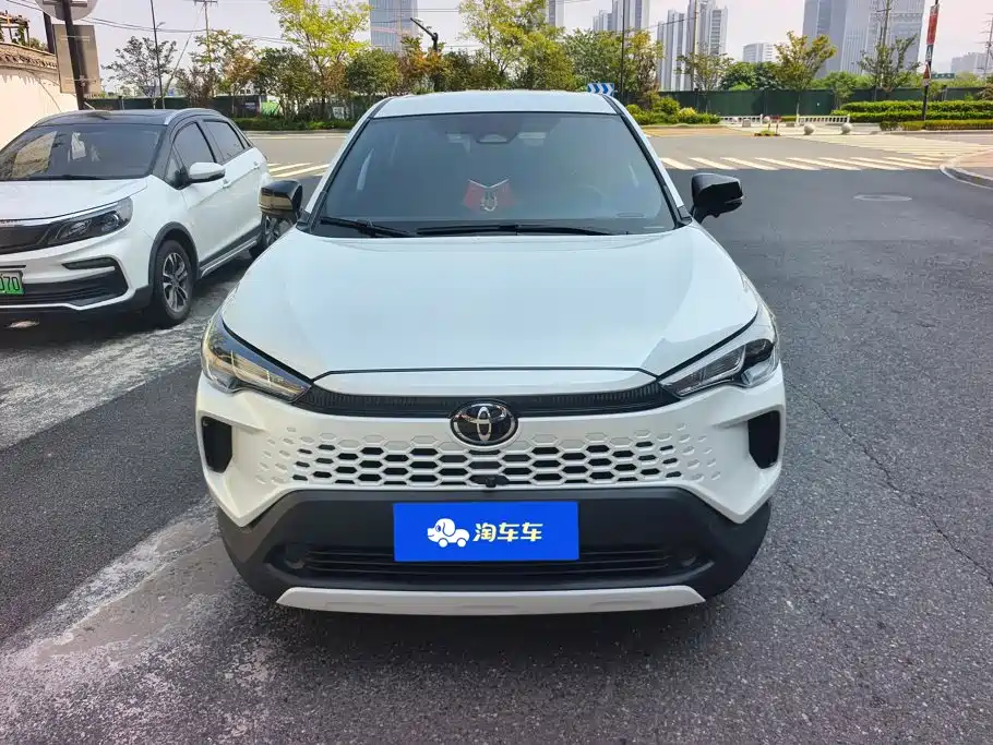 Toyota Corolla Cross — фото 2