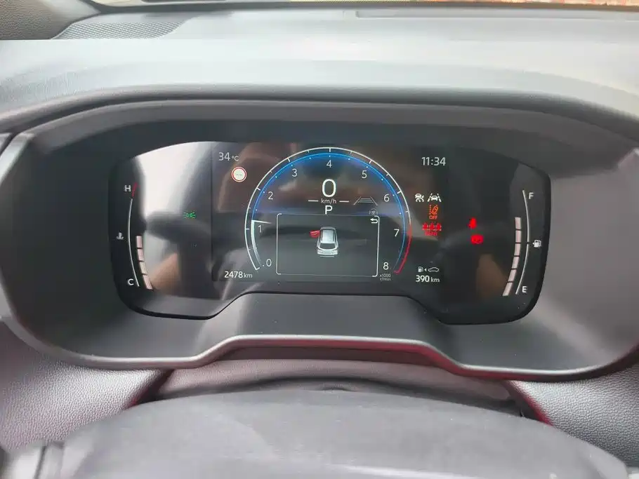 Toyota Corolla Cross — фото 14