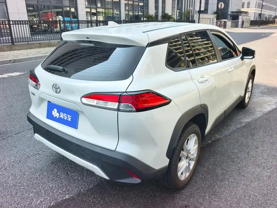 Toyota Corolla Cross — фото 3