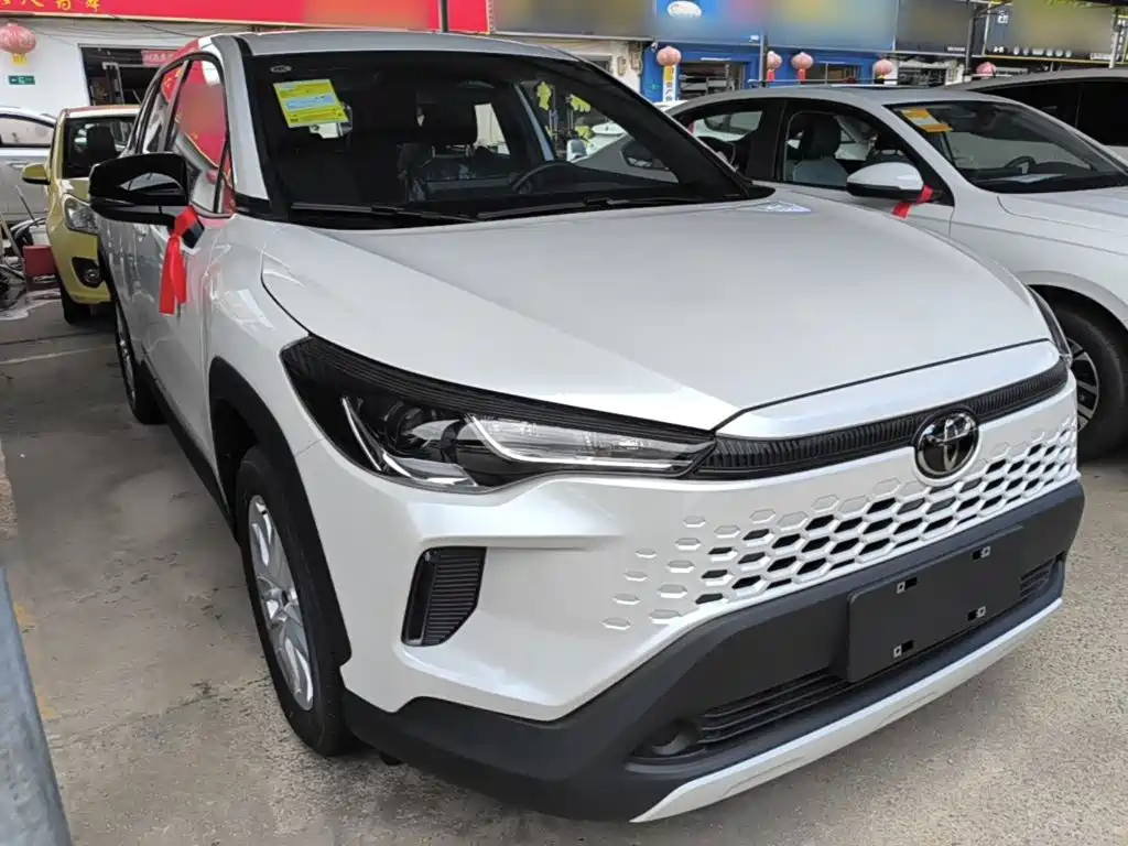 Toyota Corolla Cross — фото 4