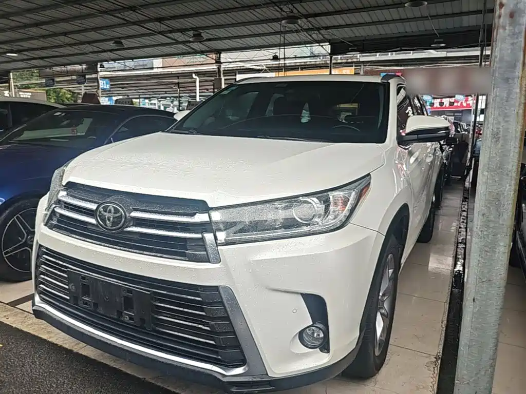 Toyota Highlander — фото 2