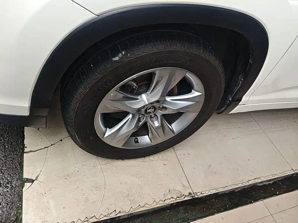 Toyota Highlander — фото 23