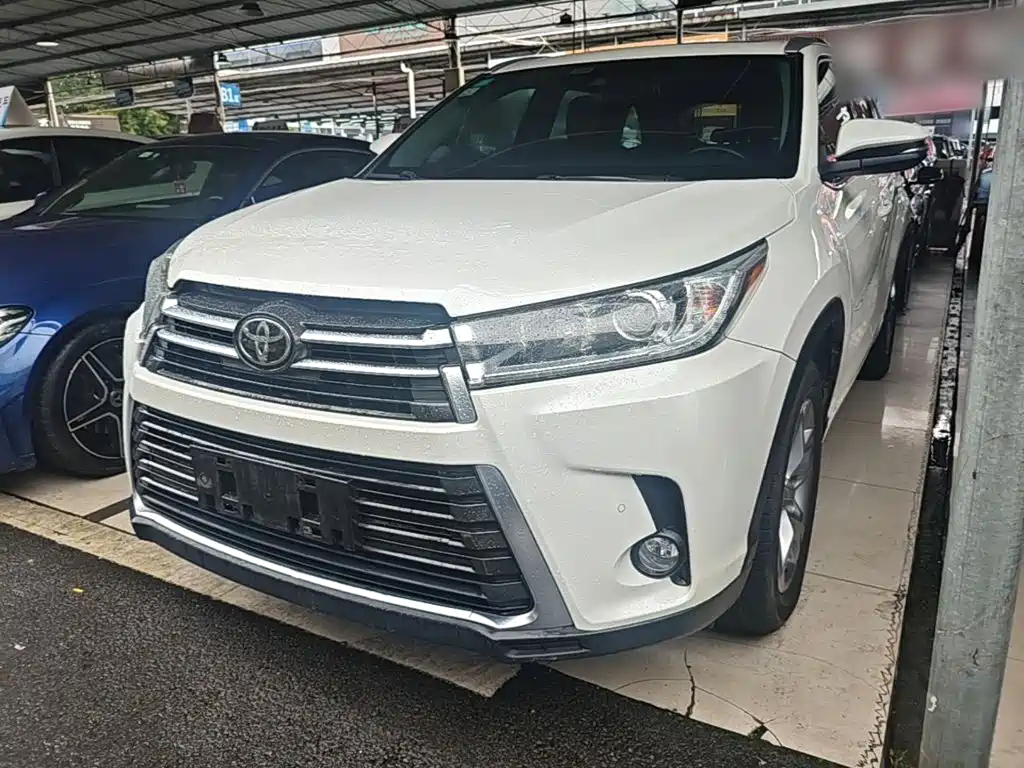 Toyota Highlander — фото 24