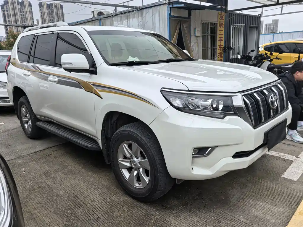 Toyota Prado (Import) — фото 3