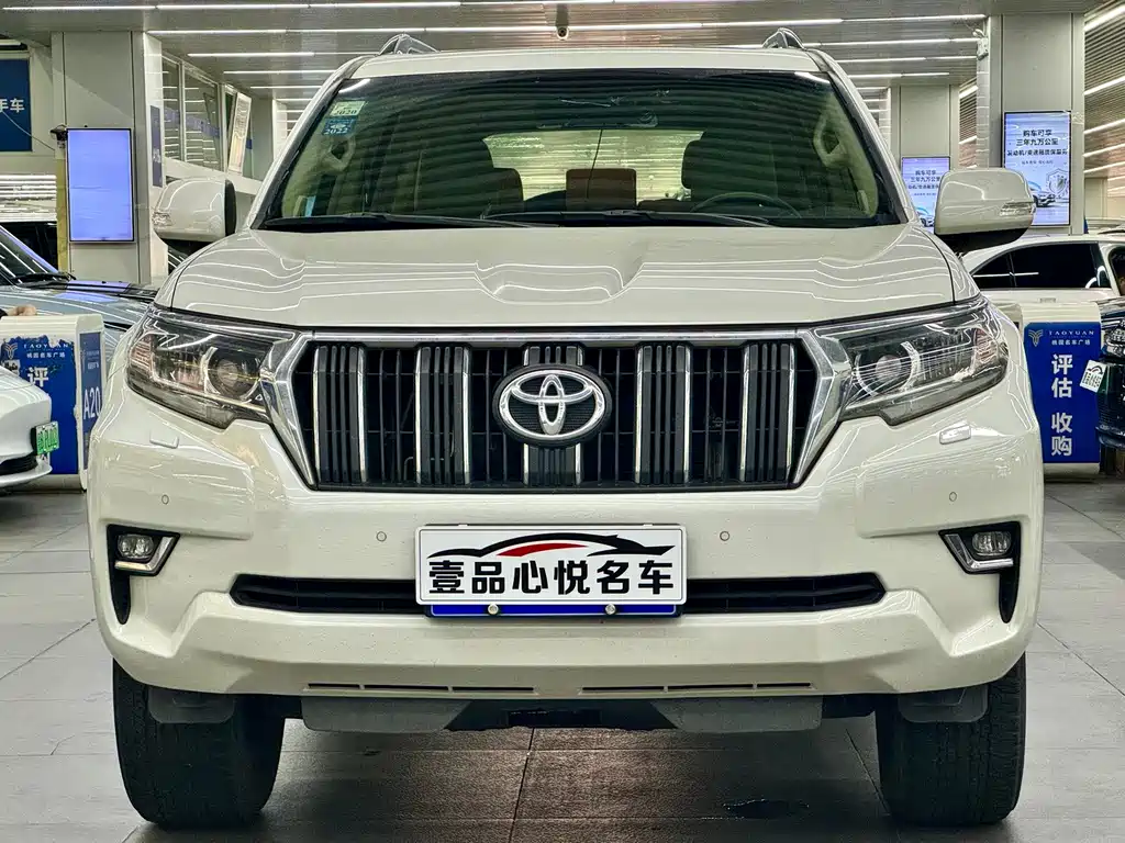 Toyota Prado — фото 2