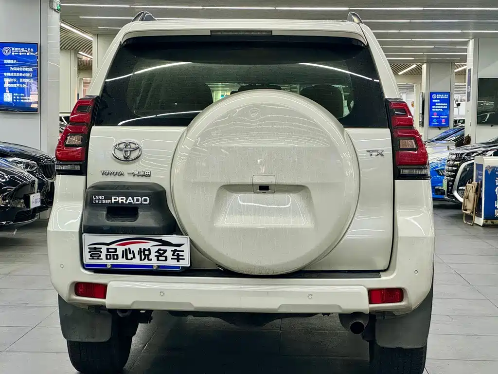 Toyota Prado — фото 8