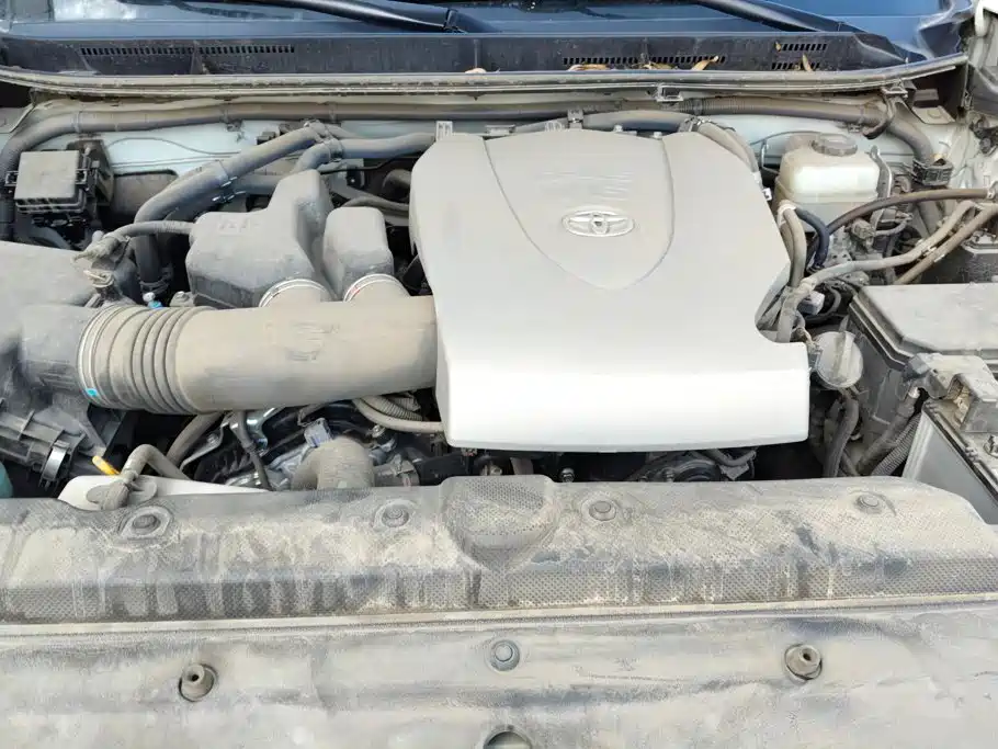 Toyota Prado — фото 10
