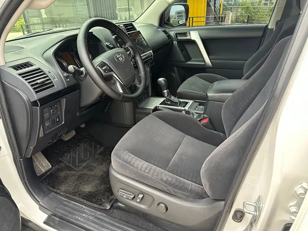 Toyota Prado (Import) — фото 4