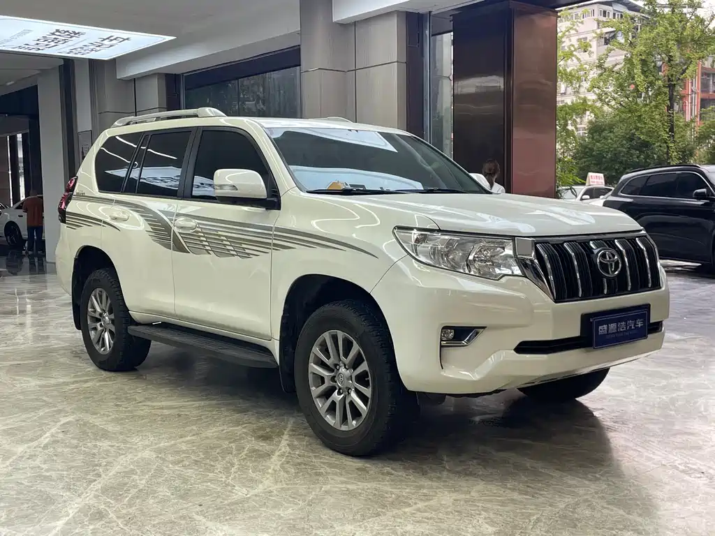 Toyota Prado (Import) — фото 3