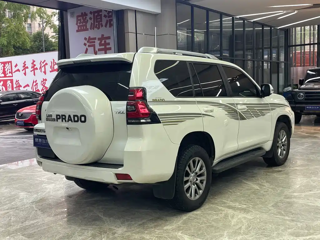 Toyota Prado (Import) — фото 7