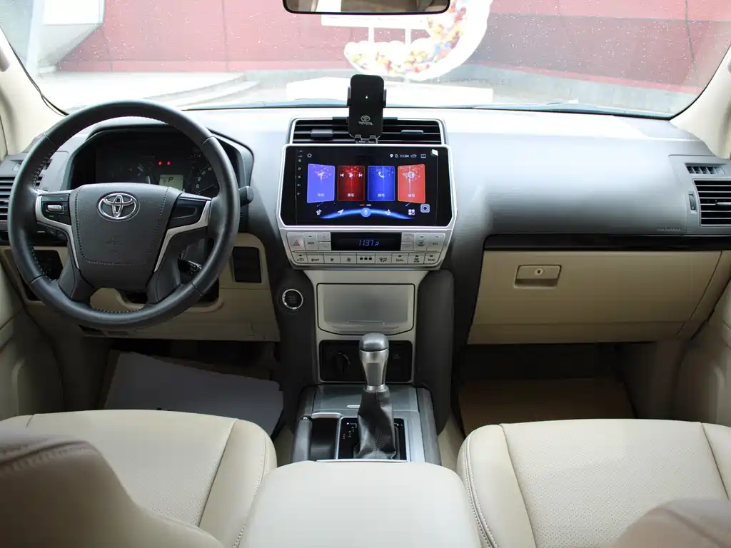 Toyota Prado (Import) — фото 10