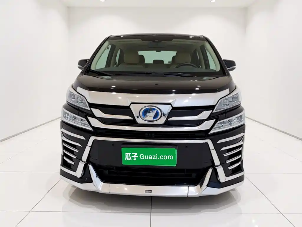 Toyota Vellfire — фото 2
