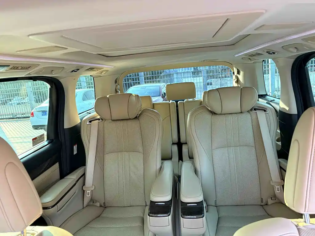 Toyota Vellfire — фото 6