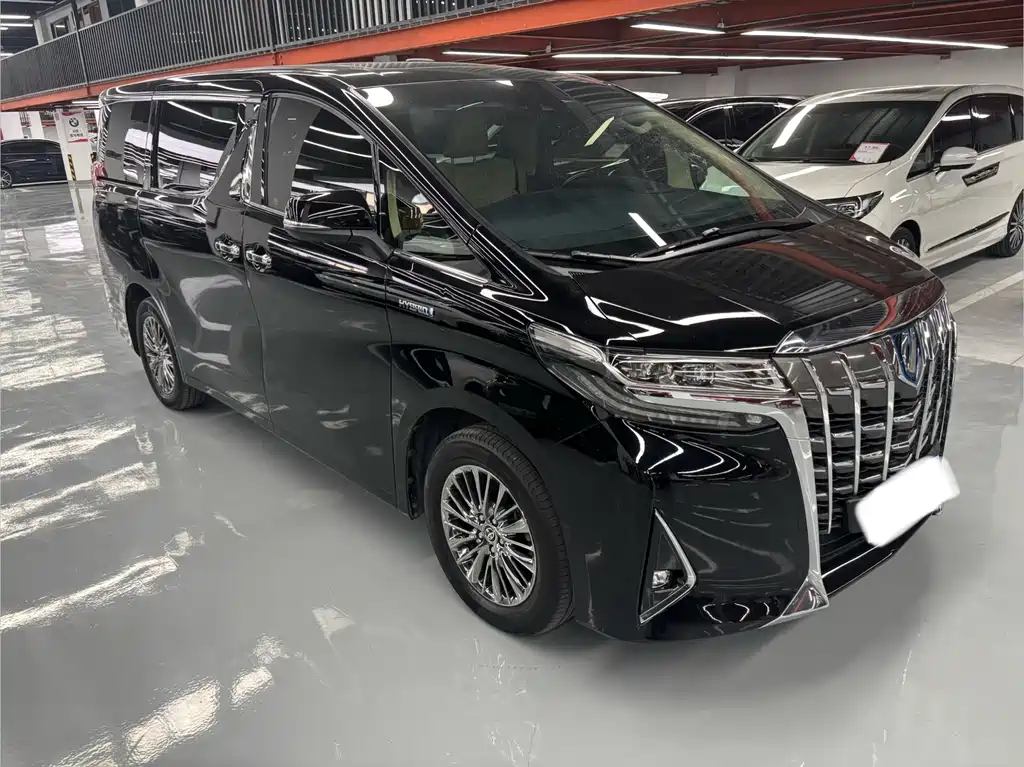 Toyota Alphard — фото 3