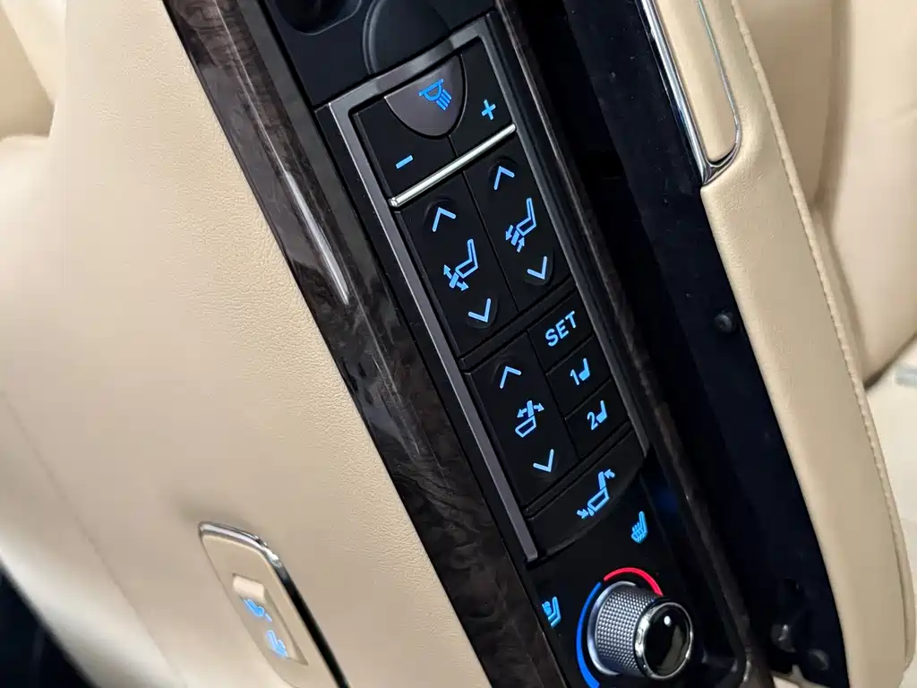 Toyota Vellfire — фото 14