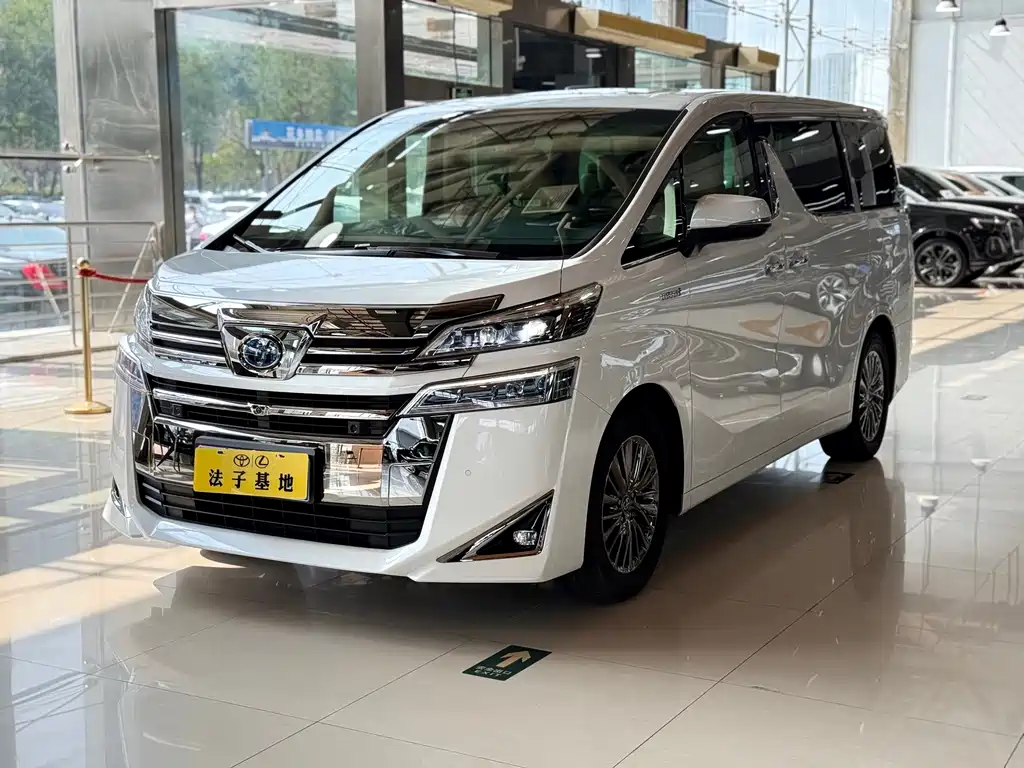 Toyota Vellfire — фото 3