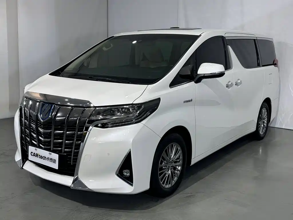 Toyota Alphard — фото 3