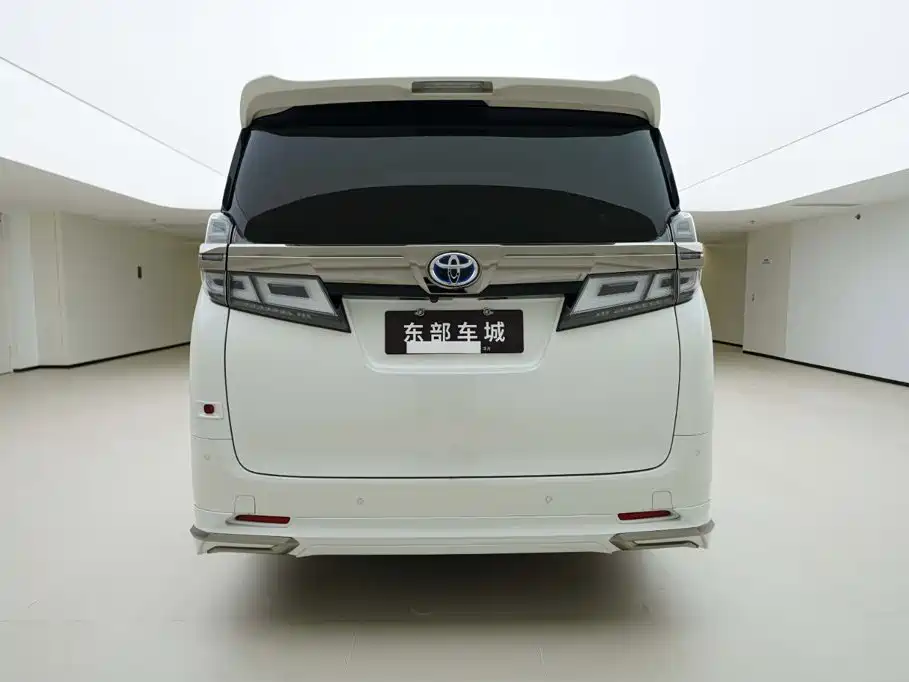 Toyota Vellfire — фото 6