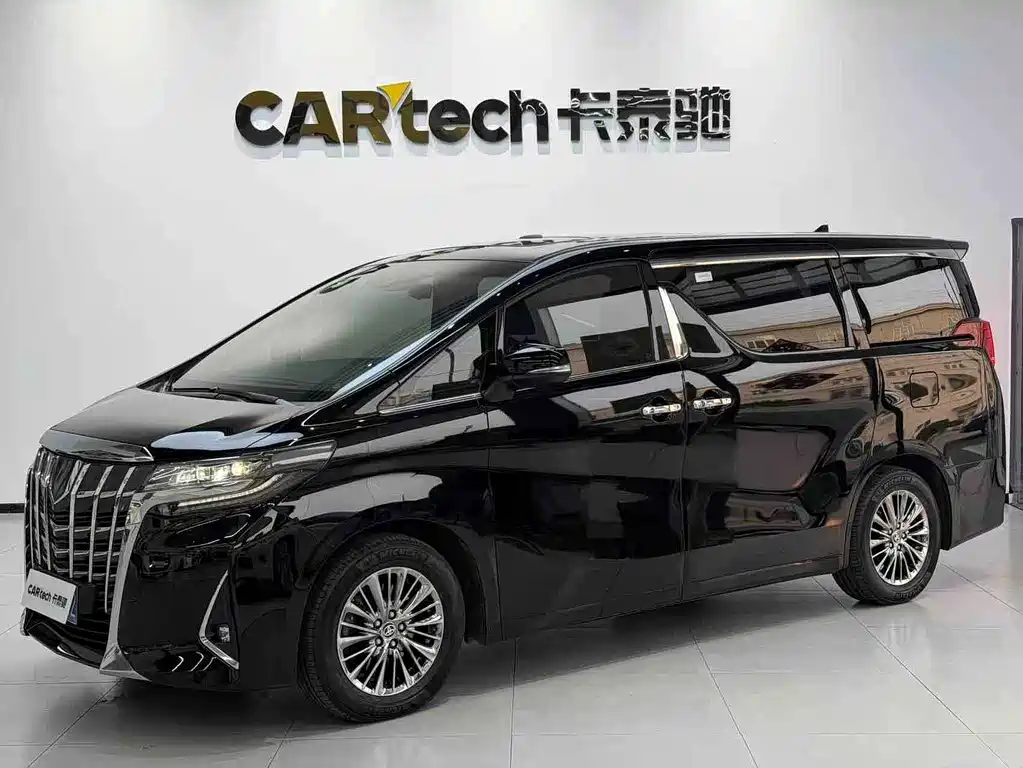 Toyota Alphard — фото 3