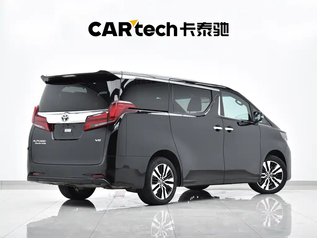 Toyota Alphard — фото 27