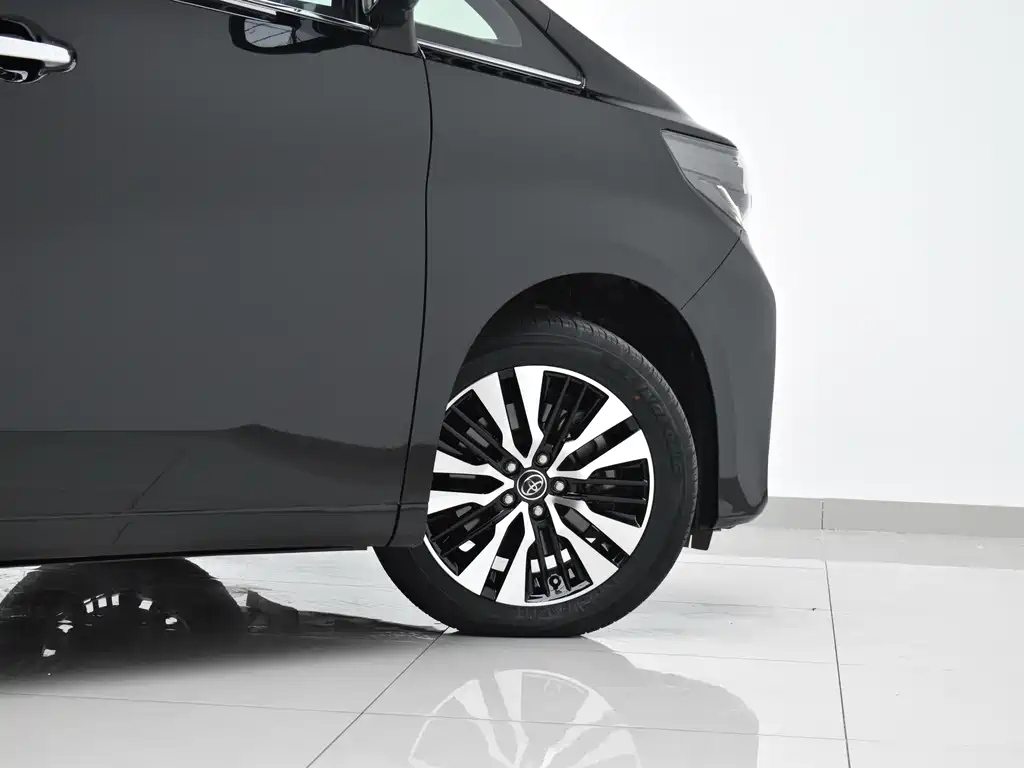 Toyota Alphard — фото 7