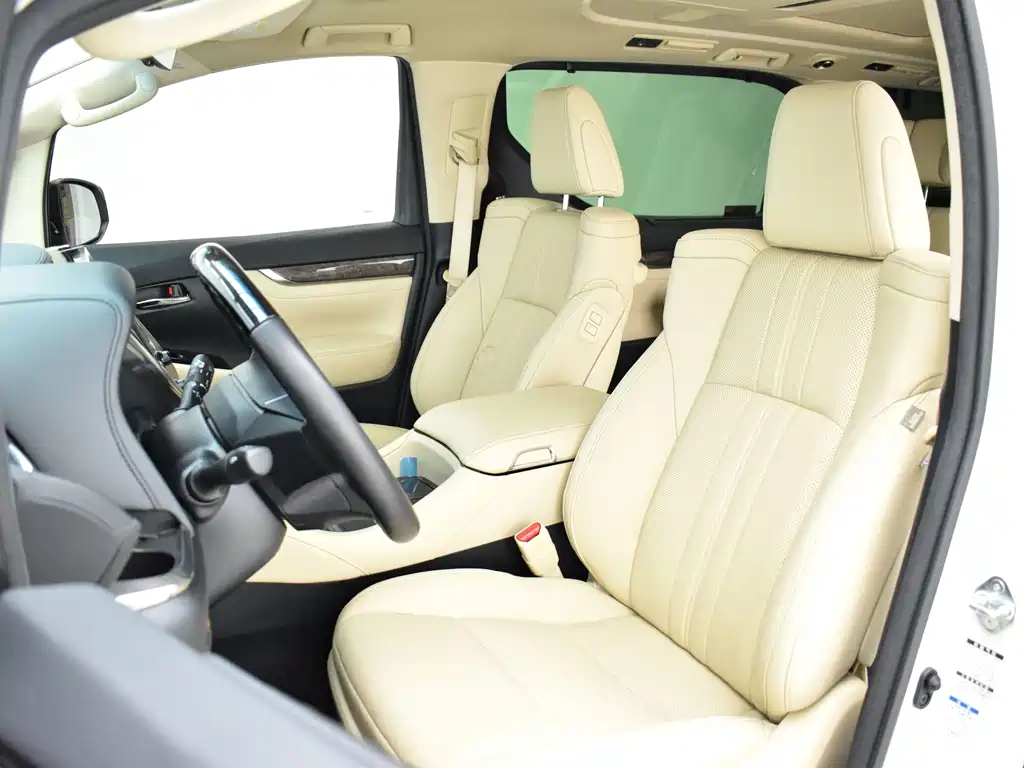 Toyota Vellfire — фото 17
