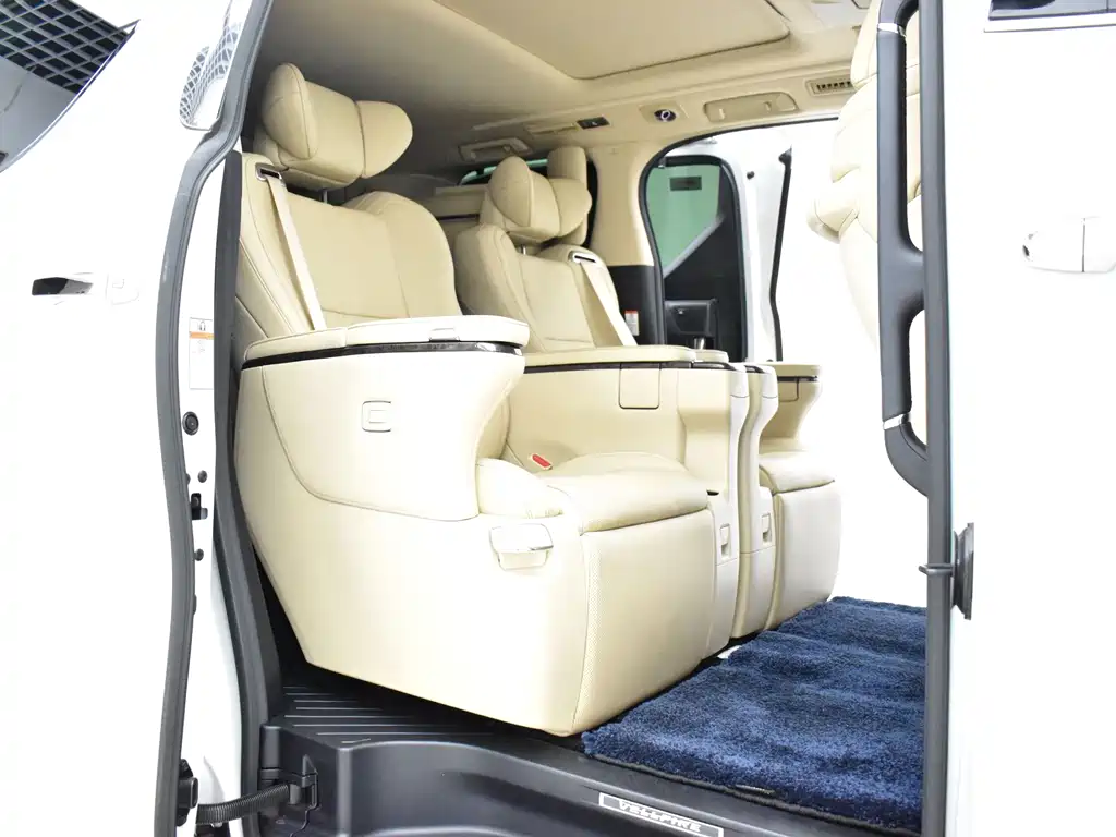 Toyota Vellfire — фото 19