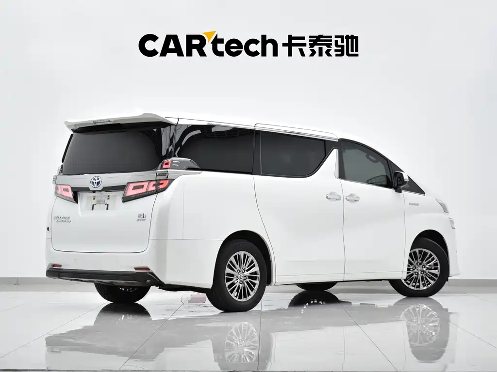 Toyota Vellfire — фото 24
