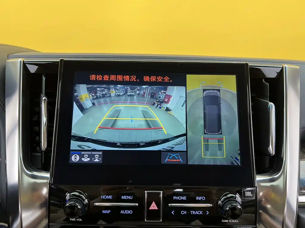 Toyota Vellfire — фото 23