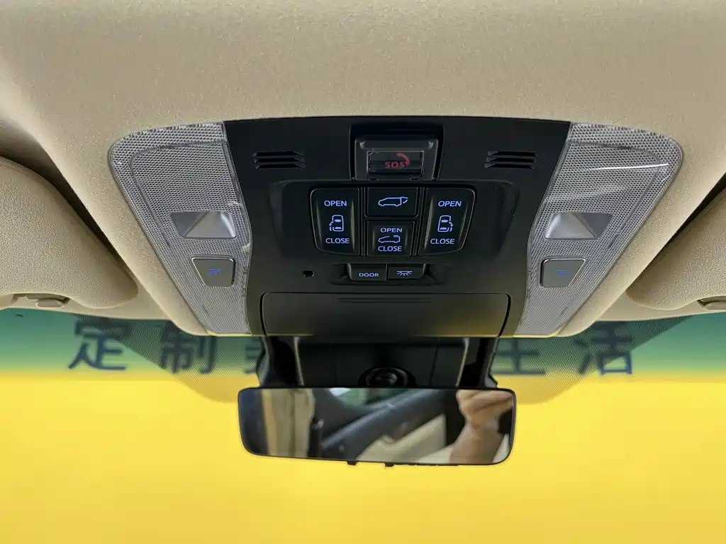 Toyota Vellfire — фото 43