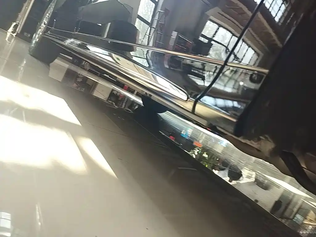 Toyota Alphard — фото 21