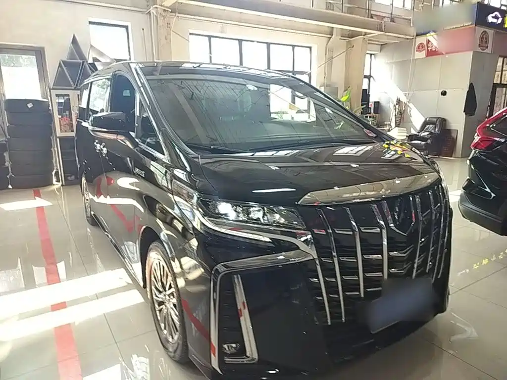Toyota Alphard — фото 4