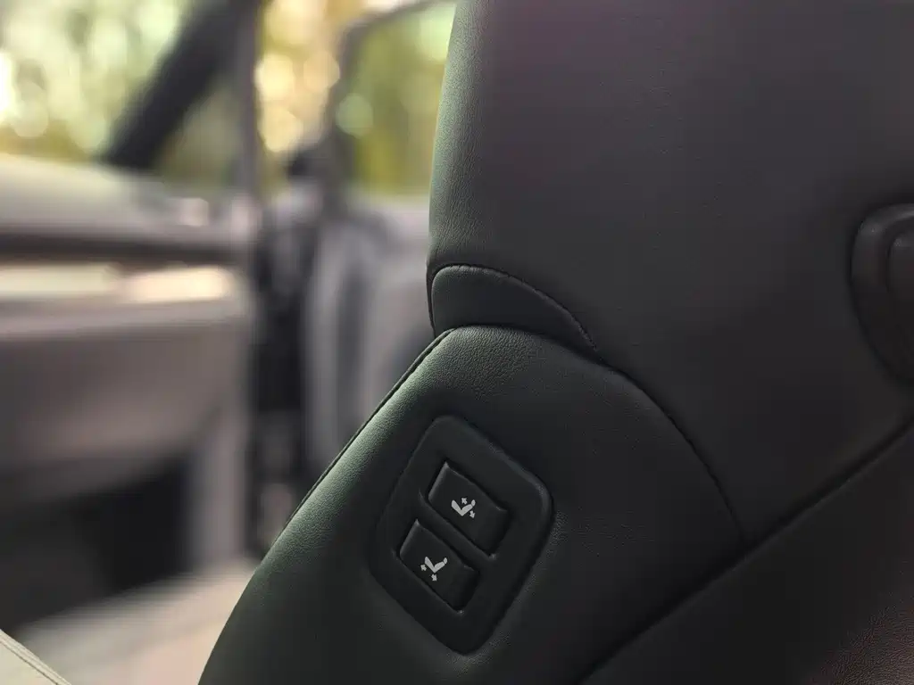 Toyota Alphard — фото 17