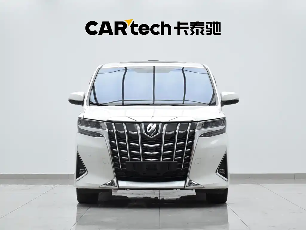 Toyota Alphard — фото 3