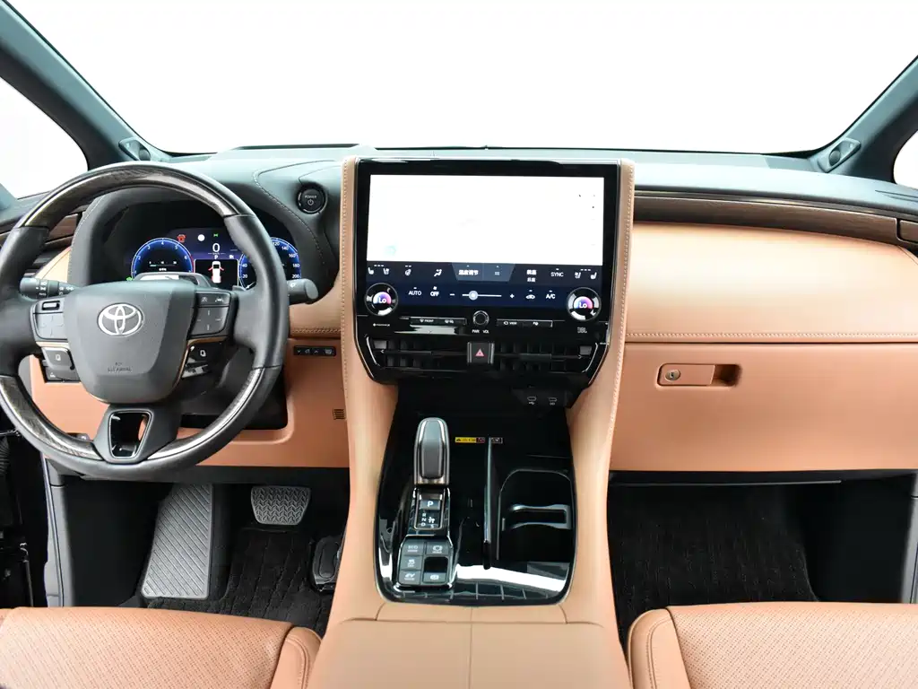 Toyota Alphard — фото 9