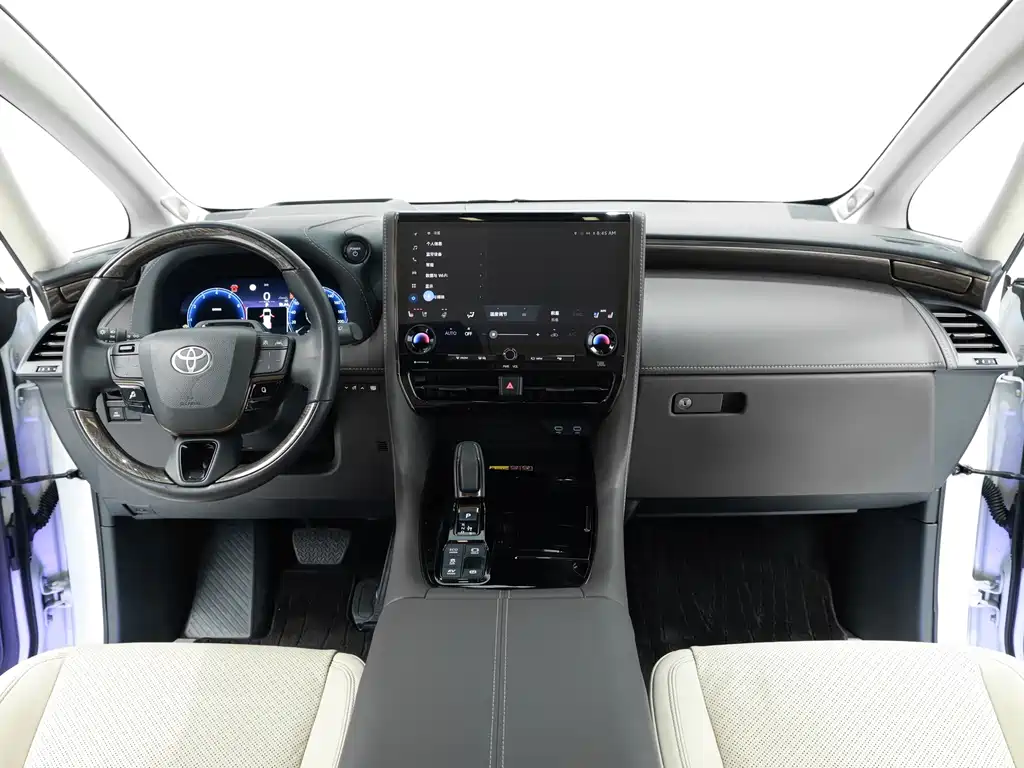Toyota Alphard — фото 8