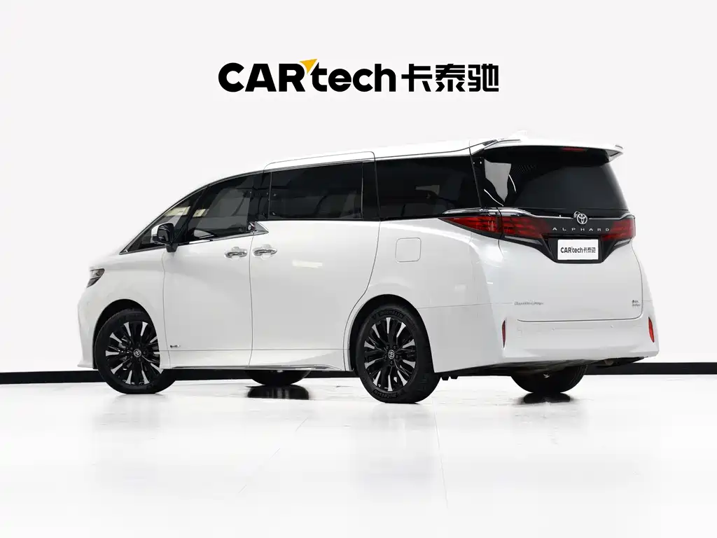 Toyota Alphard — фото 28