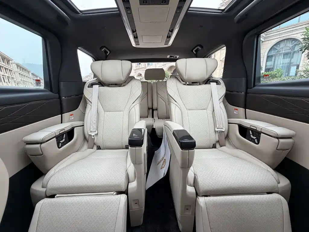 Toyota Vellfire — фото 5