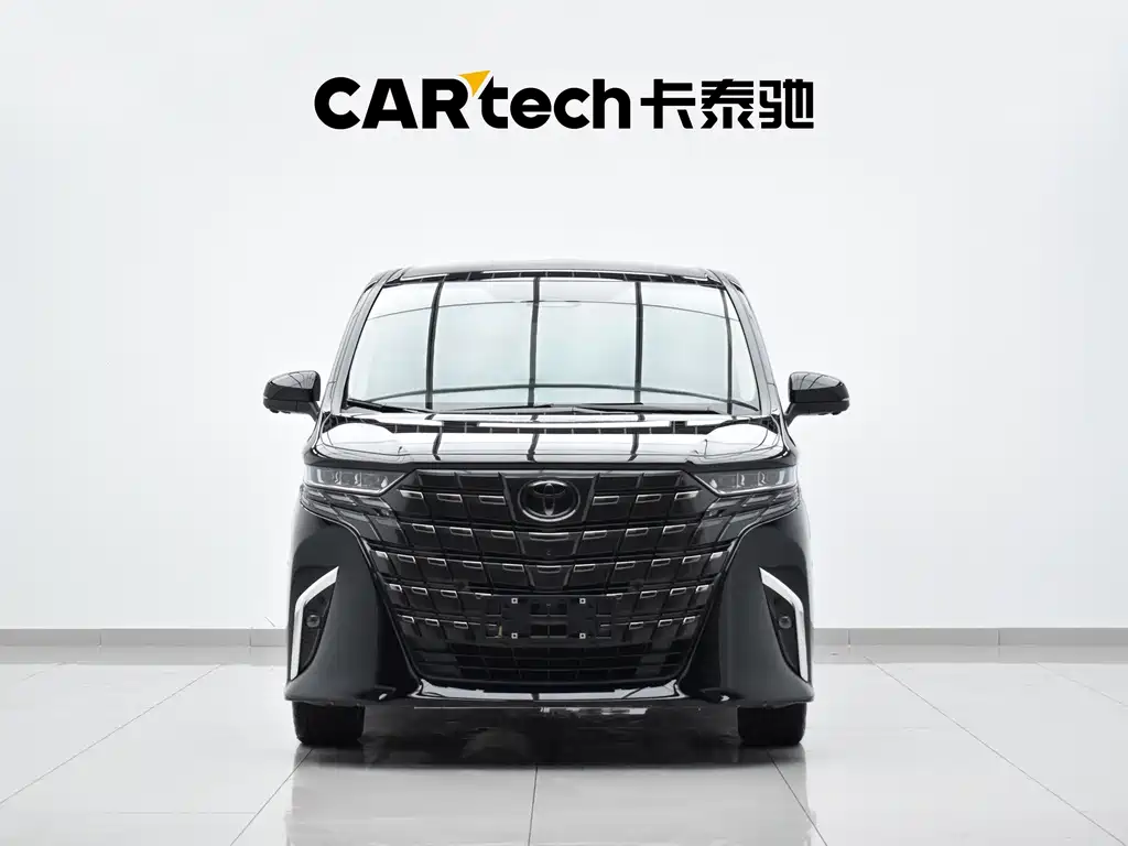 Toyota Alphard — фото 3