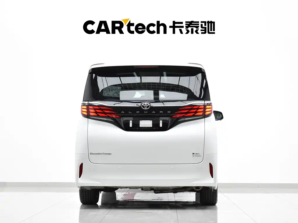 Toyota Alphard — фото 33