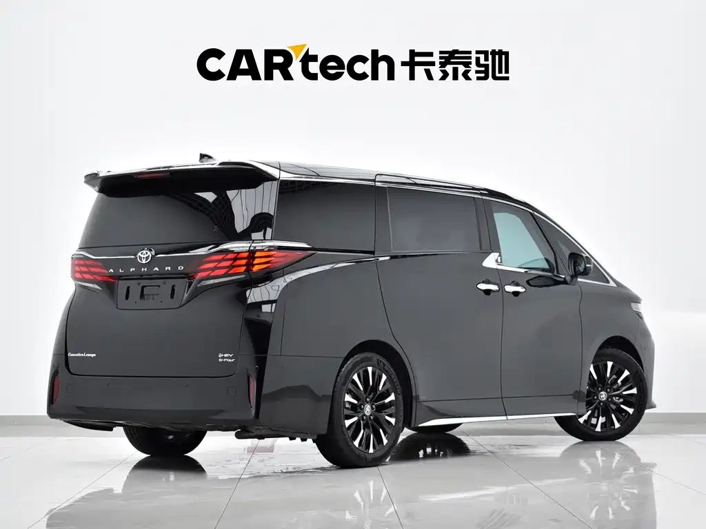 Toyota Alphard — фото 34