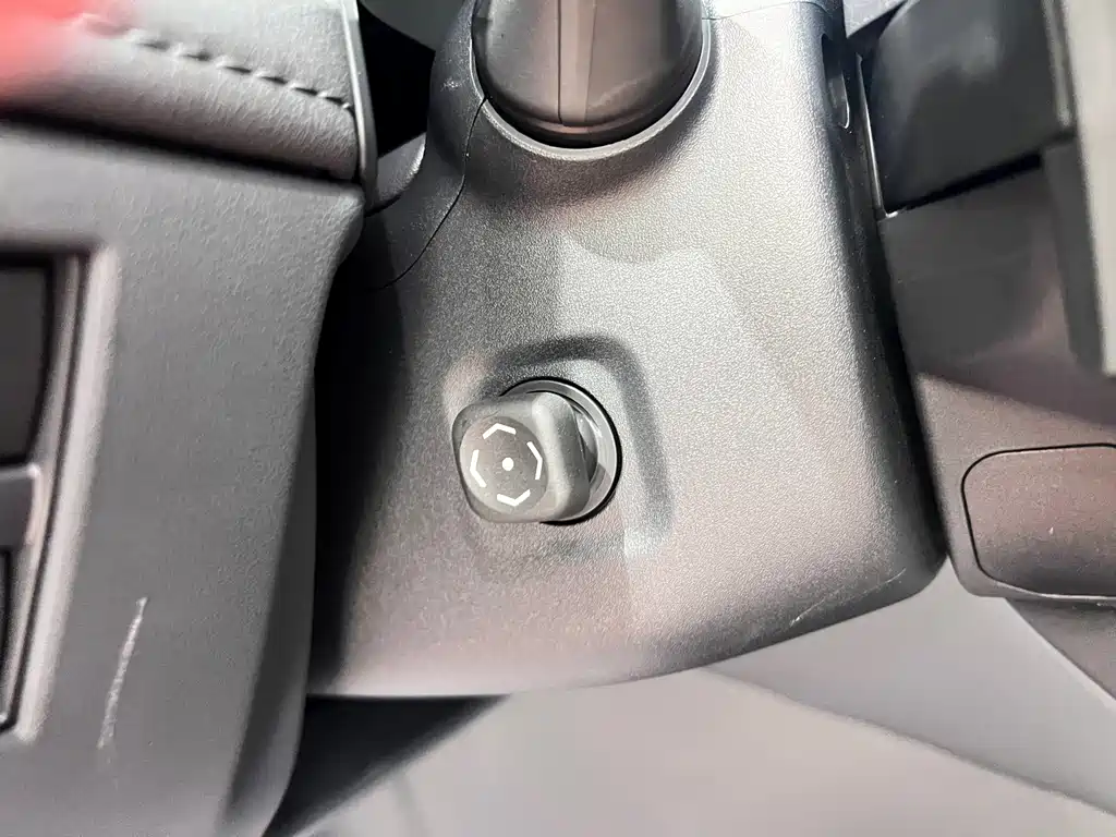 Toyota Alphard — фото 19