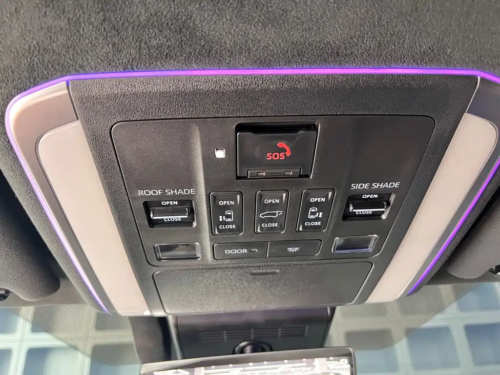 Toyota Alphard — фото 22