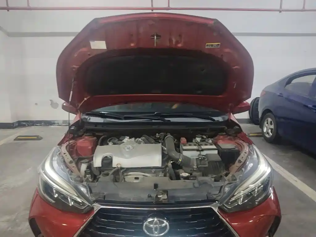 Toyota Yaris L — фото 25