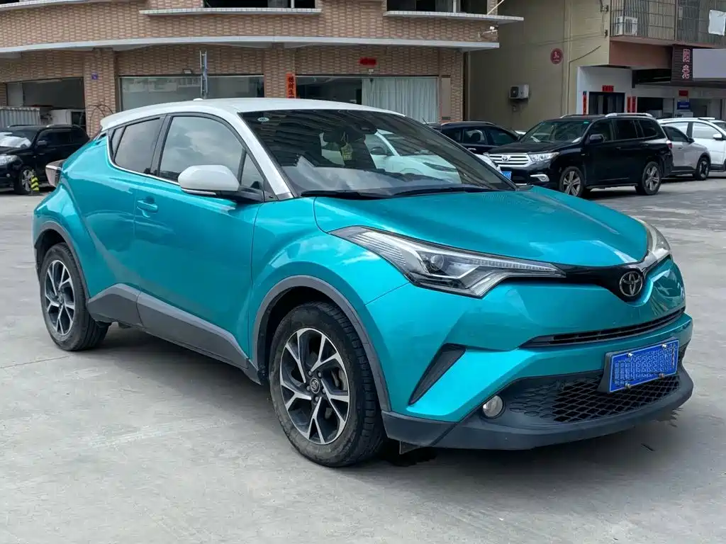 Toyota C-HR — фото 3
