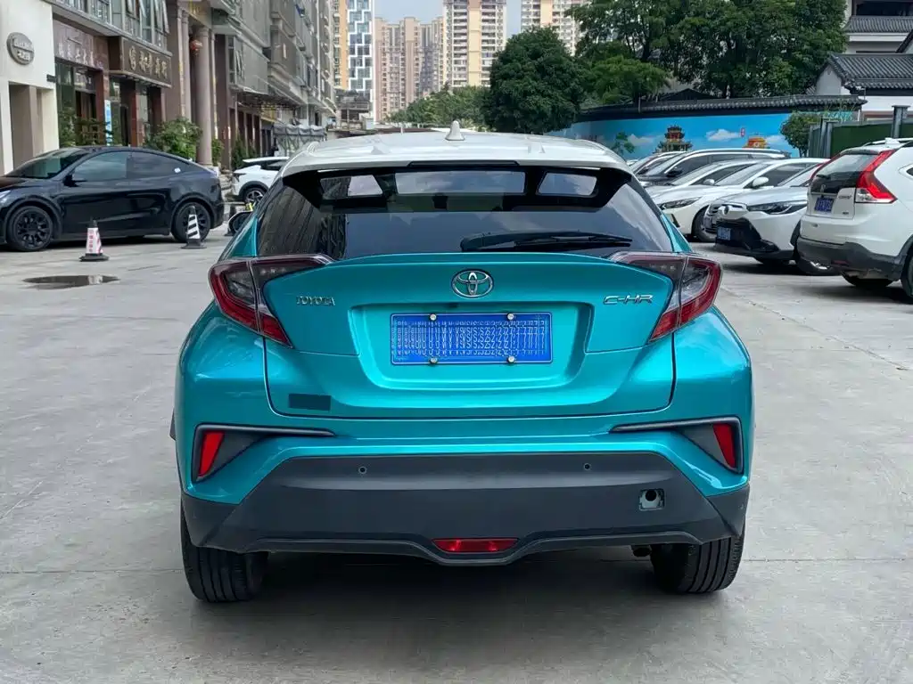 Toyota C-HR — фото 5