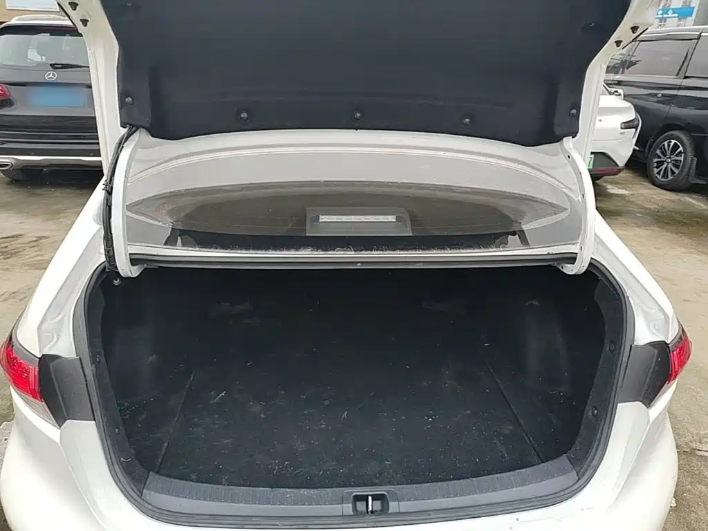 Toyota Levin — фото 19