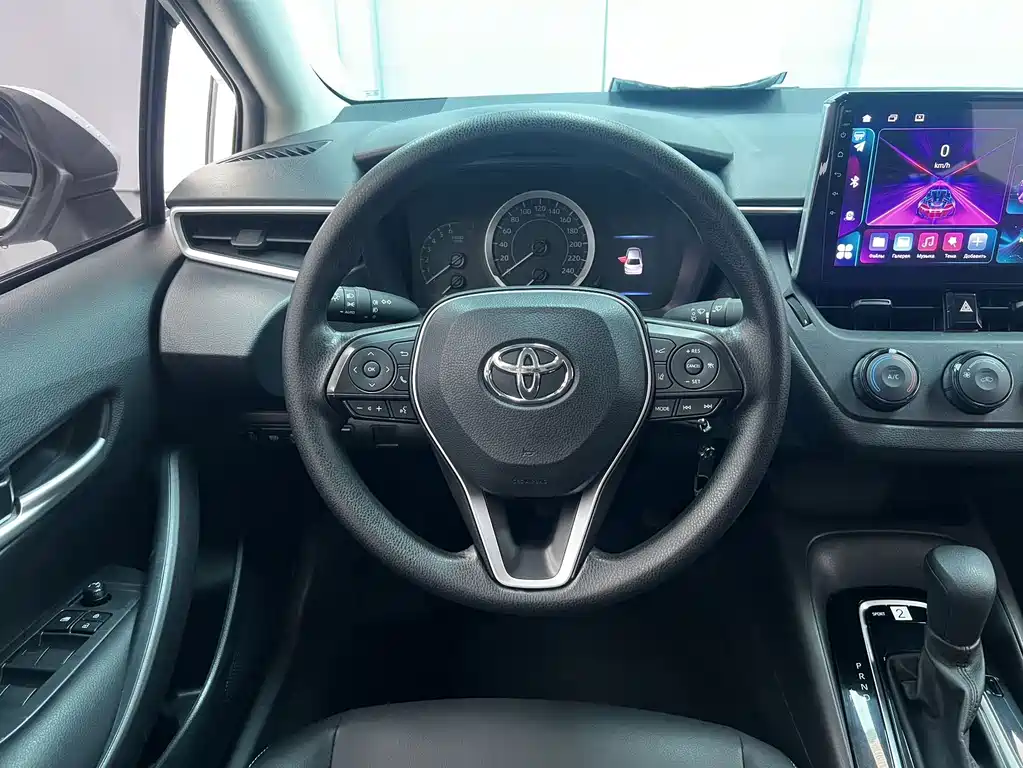 Toyota Corolla — фото 9